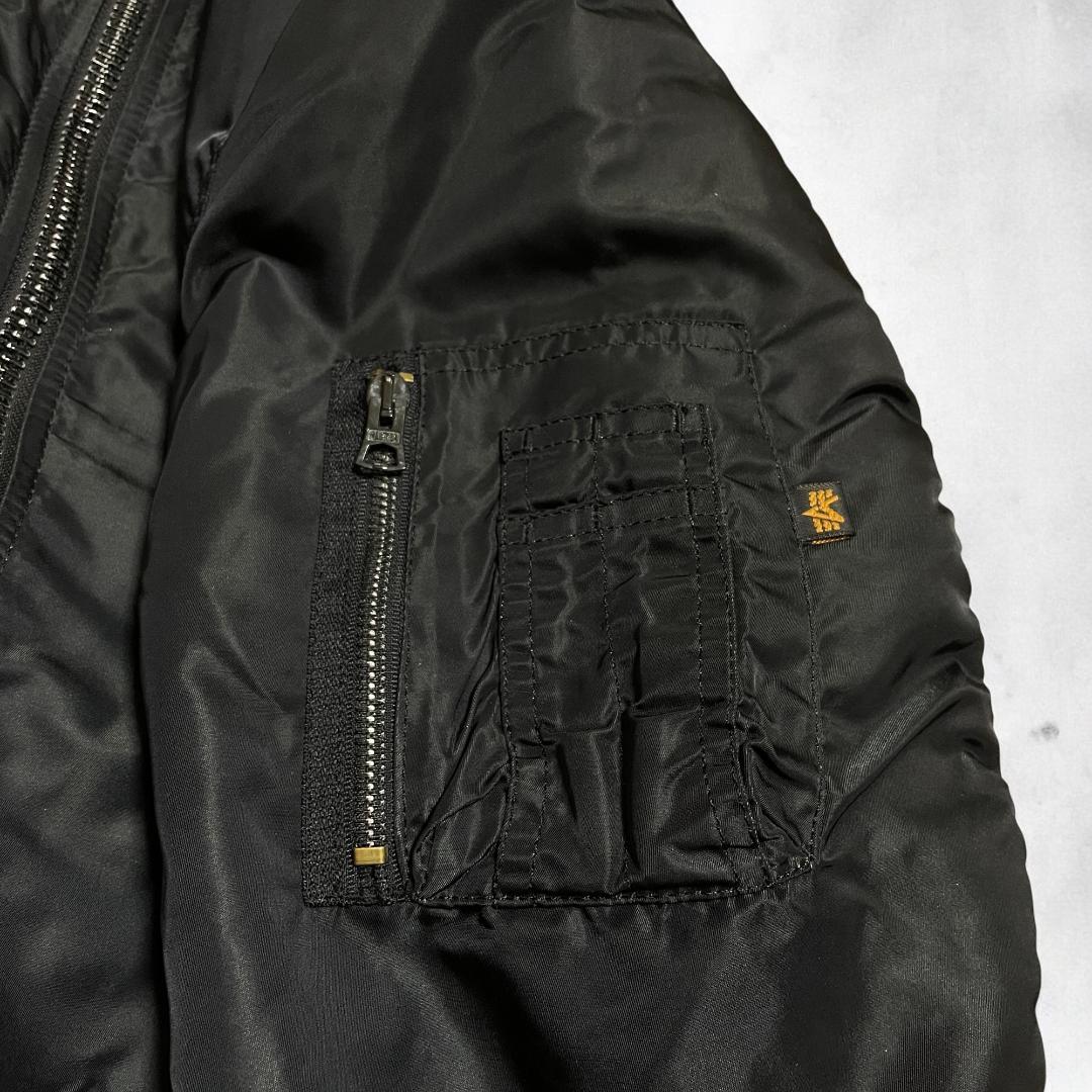 ALPHA INDUSTRIES アルファインダストリーズ フライトジャケット ALPHA INDUSTRIES アルファインダストリーズ フライトジャケット