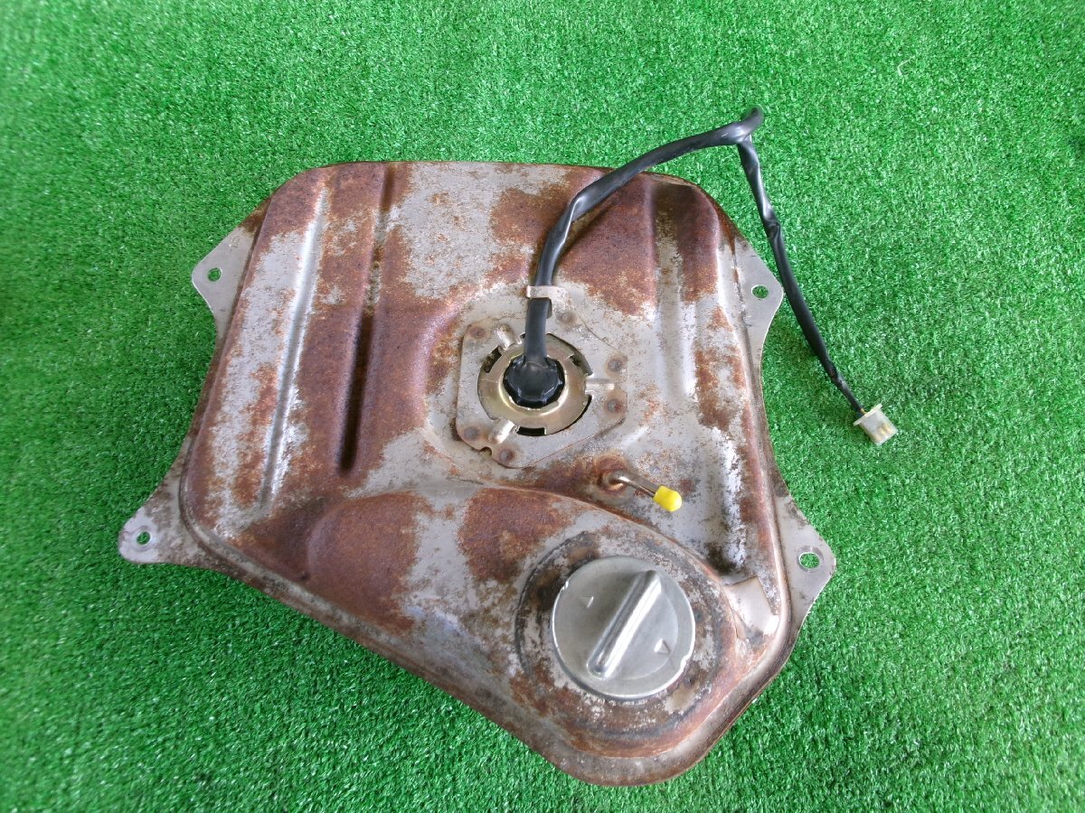 ホンダ　ライブディオ　AF34　DIO　燃料タンク　フューエルタンク　Y6.1081