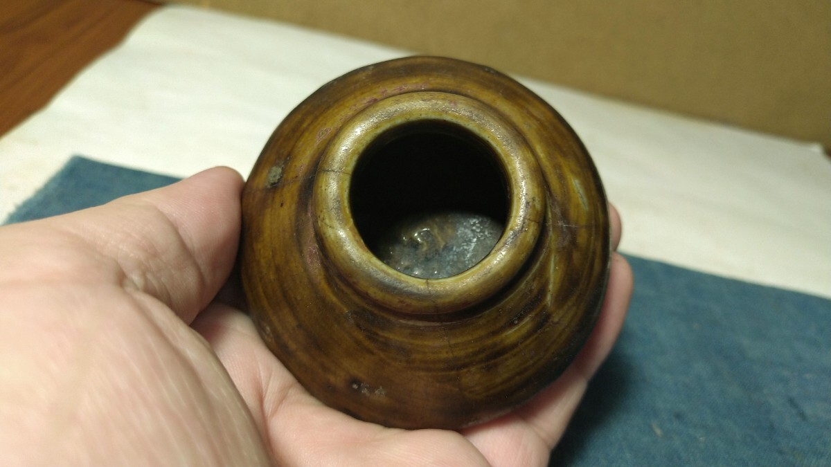 李朝　蓋付小壺 李朝 白磁小壺（1392–1897 CE） | 入蘆花（ロカニイル）