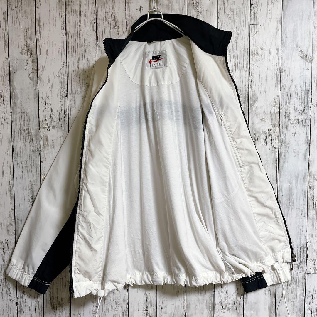 90's NIKE ナイキ 白タグ 銀タグ ナイロンジャケット L相当 白黒 90's NIKE ナイキ 白タグ 銀タグ ナイロンジャケット L相当 白黒