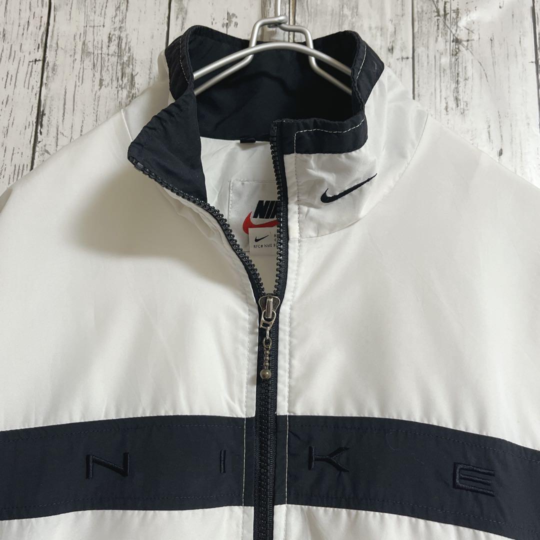 90's NIKE ナイキ 白タグ 銀タグ ナイロンジャケット L相当 白黒 90's NIKE ナイキ 白タグ 銀タグ ナイロンジャケット L相当 白黒