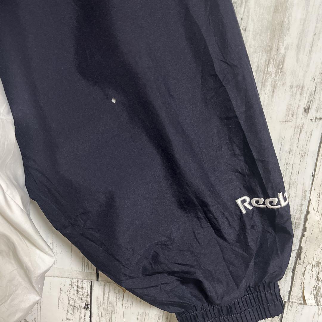 Reebok リーボック ナイロンジャケット L 白紺 ワンポイント Reebok リーボック ナイロンジャケット L 白紺 ワンポイント