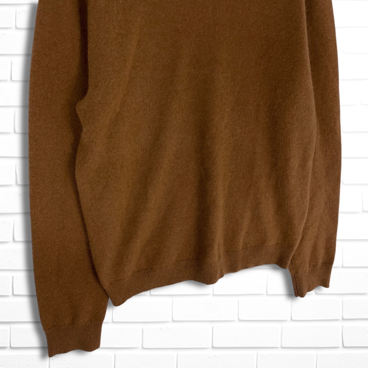 美品 UNIQLO ユニクロ カシミヤ 100% 長袖 タートルネック 美品 UNIQLO ユニクロ カシミヤ 100% 長袖 タートルネック