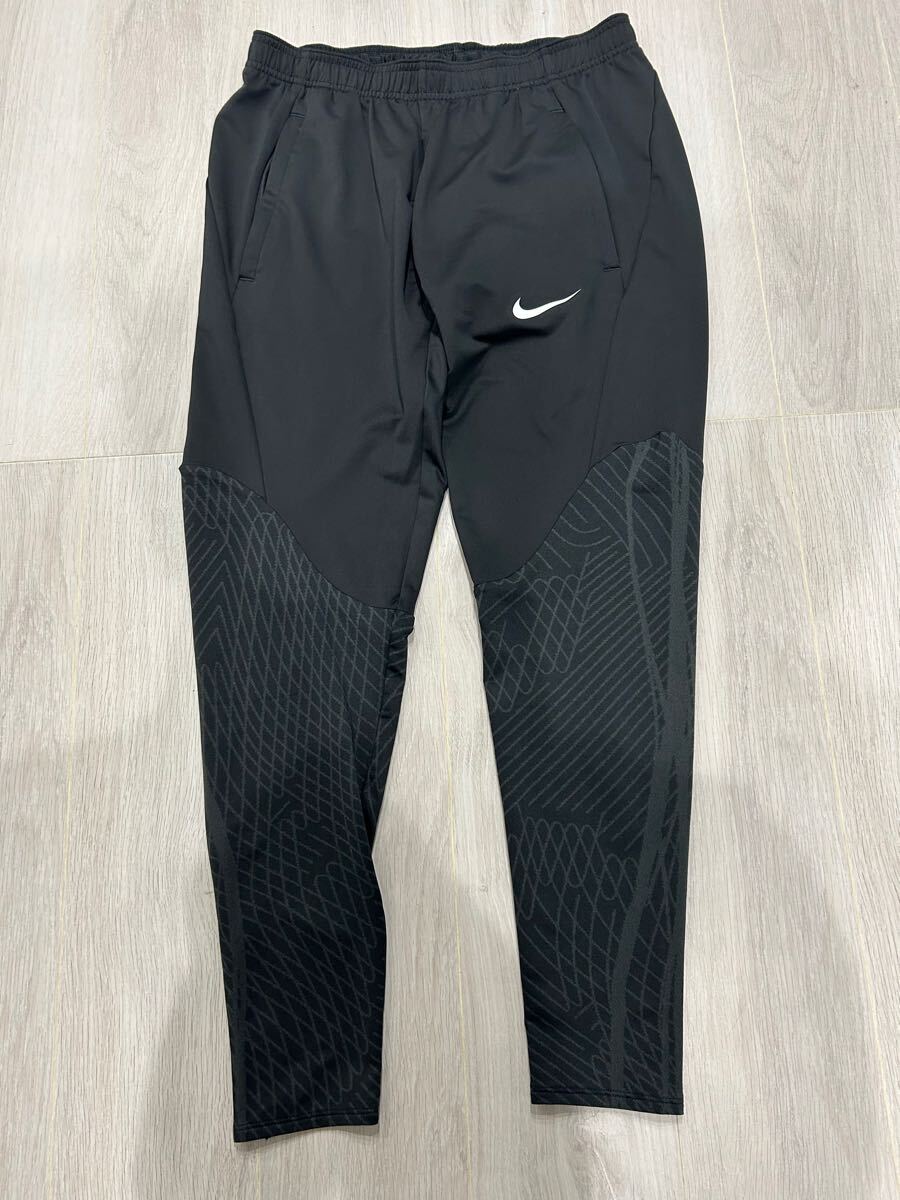 サッカーやフットサルに！ナイキNIKEスリムフィットパンツ美品1円から！