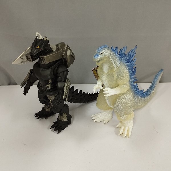 mU401b [限定] バンダイ 劇場限定 ムービーモンスターシリーズ ゴジラ 2003 メカゴジラ 2003 ソフビ | L