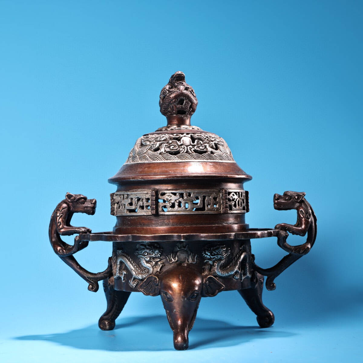蔵友館蔵品・銅製・銀鍍・雙龍耳・三象足熏香炉】・希少 蔵友館蔵品・銅製・銀鍍・雙龍耳・三象足熏香炉】・希少
