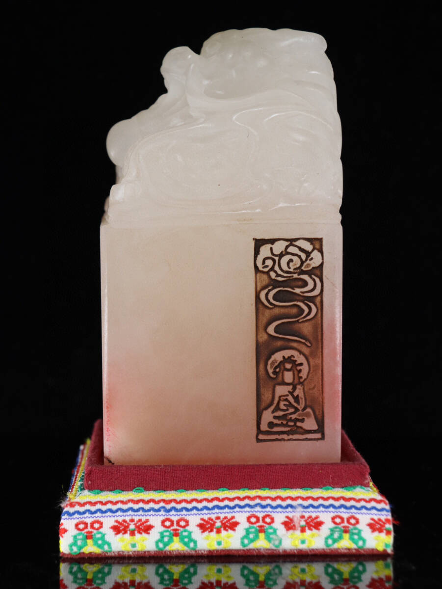 蔵友館蔵品・寿山石・ライチ凍・田黄石・細密彫・瑞獣印章 蔵友館蔵品・寿山石・ライチ凍・田黄石・細密彫・瑞獣印章
