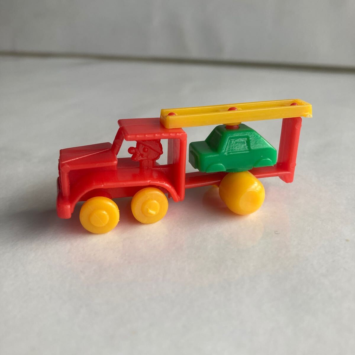 ■昭和レトロビッグリーグガム　キャリーカー　トラック　ミニカー　自動車カバヤおもちゃ当時物b検おまけ食玩消しゴム昔グリコ古い超合金