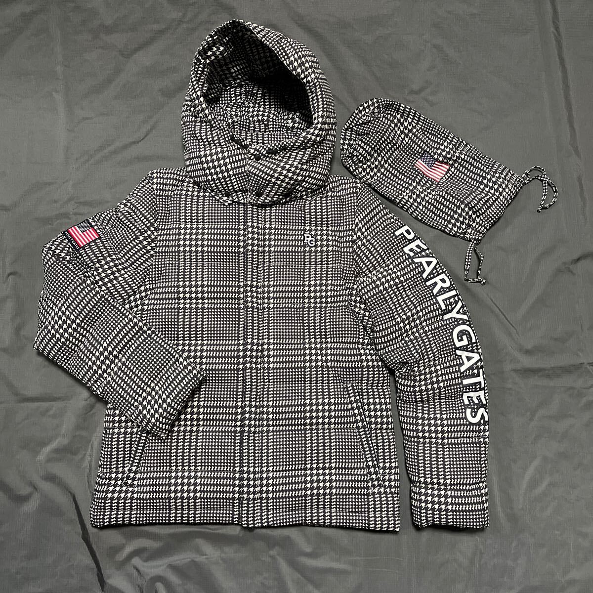 美品正規品 パーリーゲイツ サイズ4 超軽量 高品質 ダウン 美品正規品 パーリーゲイツ サイズ4 超軽量 高品質 ダウン