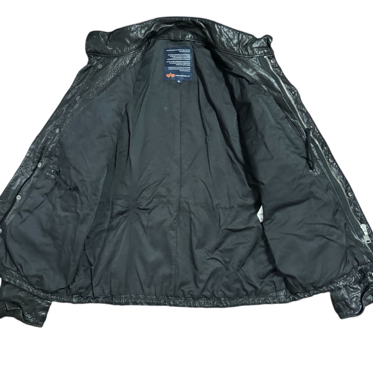 稀少 ALPHA INDUSTRIES 羊革 エイジング加工 M-65型 レザー 稀少 ALPHA INDUSTRIES 羊革 エイジング加工 M-65型 レザー