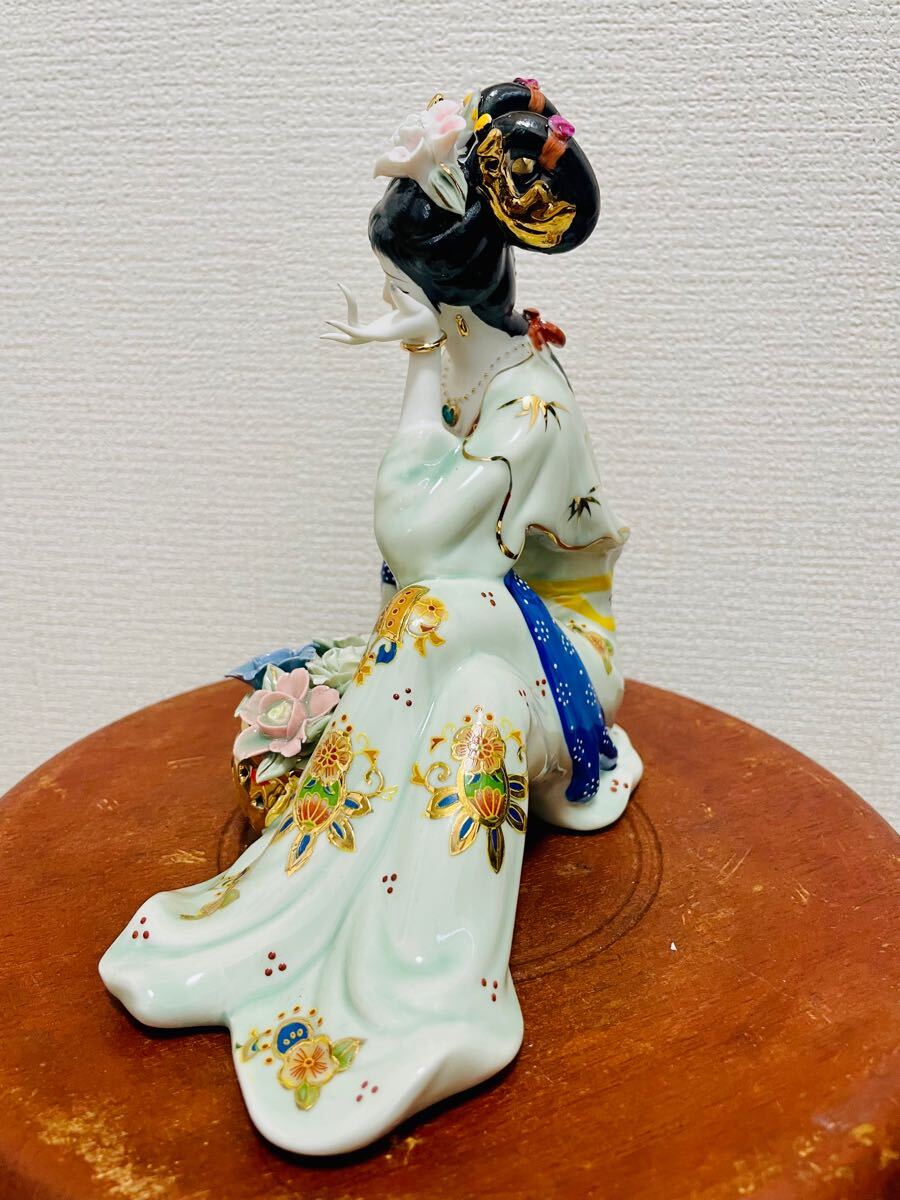 自宅保管品】中国陶器/芸者/高さ約20cm/人形 女性像/インテリア 自宅保管品】中国陶器/芸者/高さ約20cm/人形 女性像/インテリア