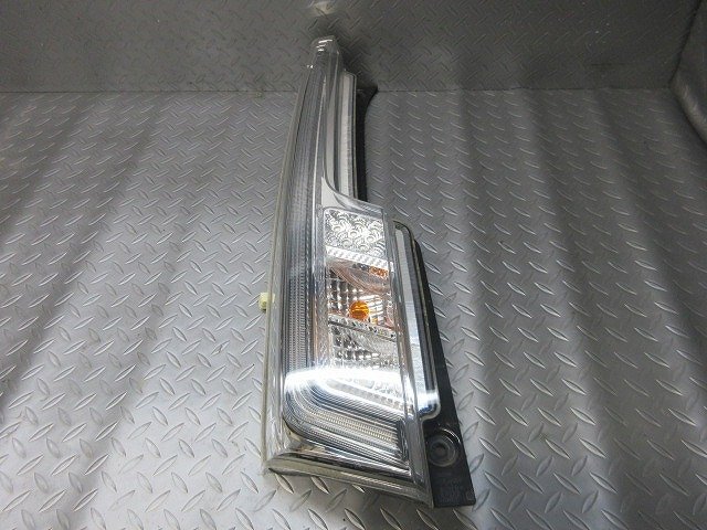 UD 800 DELUXE 銀製品 プレート・ナイフ インドネシア アンティーク 銀製品 UD800 DELUXE ナイフ プレート 聖獣バロン彫