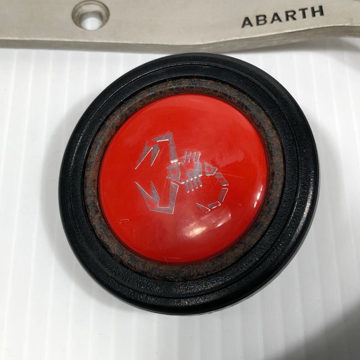 80年代レア物:アウトビアンキA112 ABARTH ステアリング+ホーンボタン
