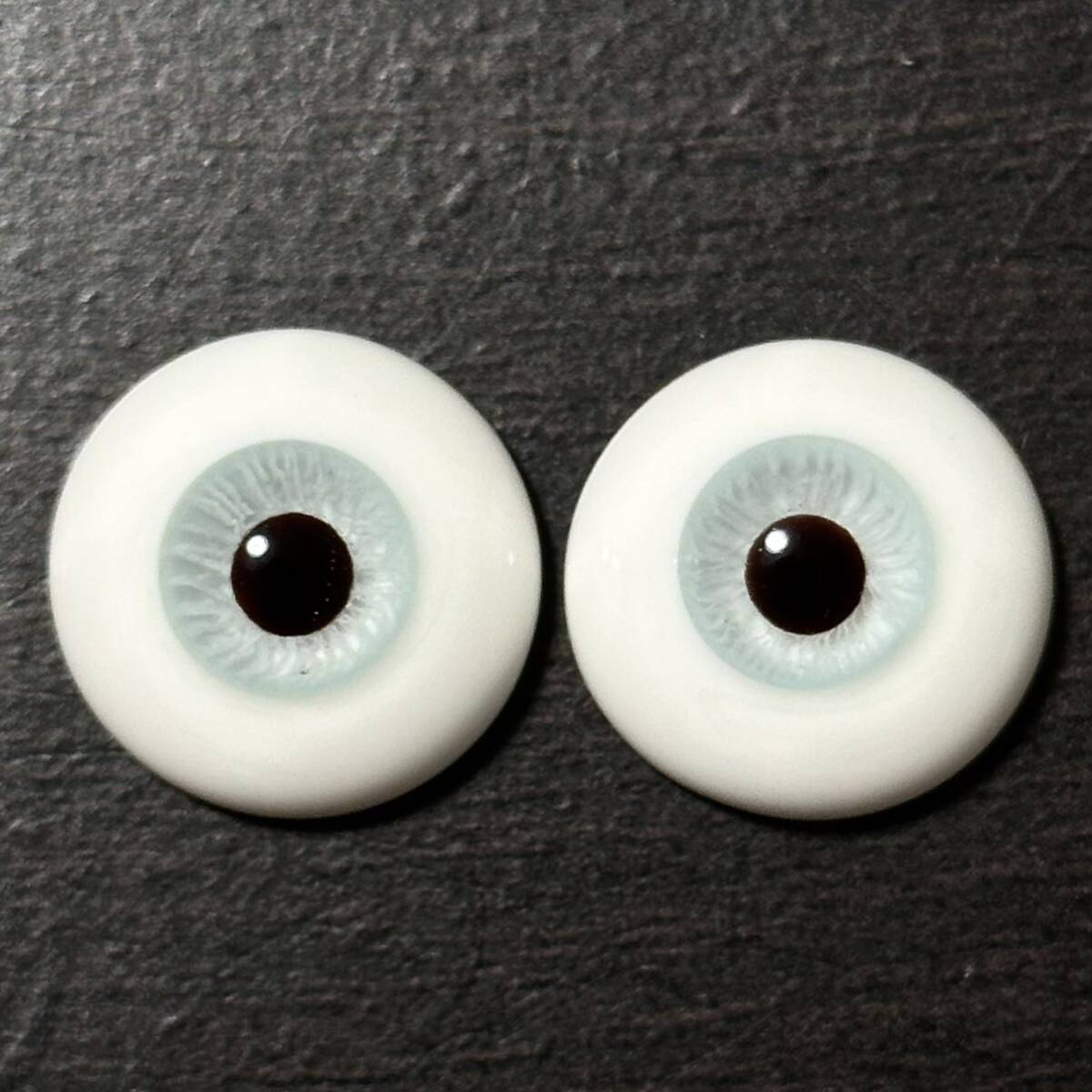 2 ボークス 造形村グラスアイ 18mm / 10mm NO.7 赤 ドールアイ 2 ボークス 造形村グラスアイ 18mm / 10mm NO.7 赤 ドールアイ