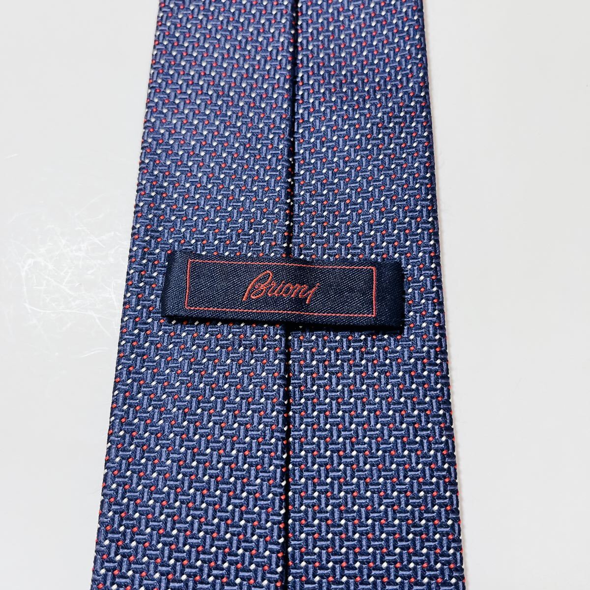 美品 ブリオーニ ネクタイ ハイブランド ソリッドタイ 無地 光沢 希少