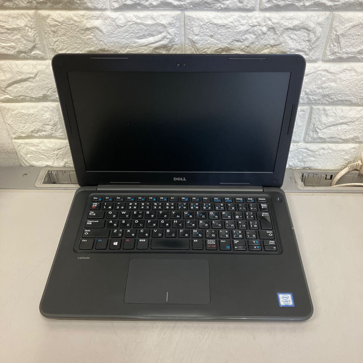 G112 DELL Latitude 3380 P80G Core i5 7200U メモリ8GB