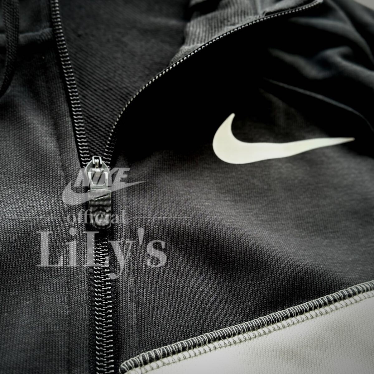 新品 NIKE上下セットアップ Lサイズ 黒白 ビッグスウォッシュ 新品 NIKE上下セットアップ Lサイズ 黒白 ビッグスウォッシュ