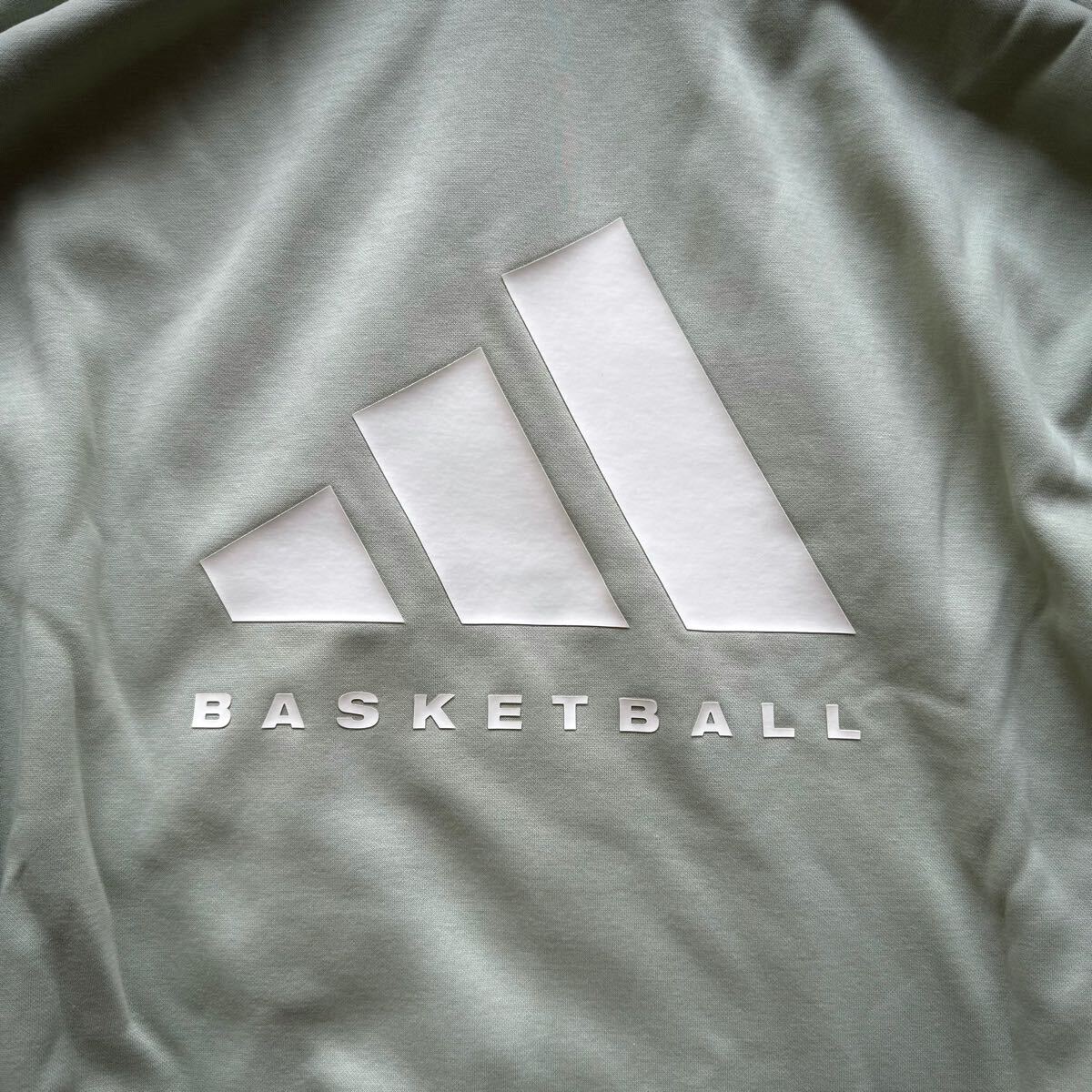 新品未使用 adidas上下セットアップ 2XLサイズ プルオーバー