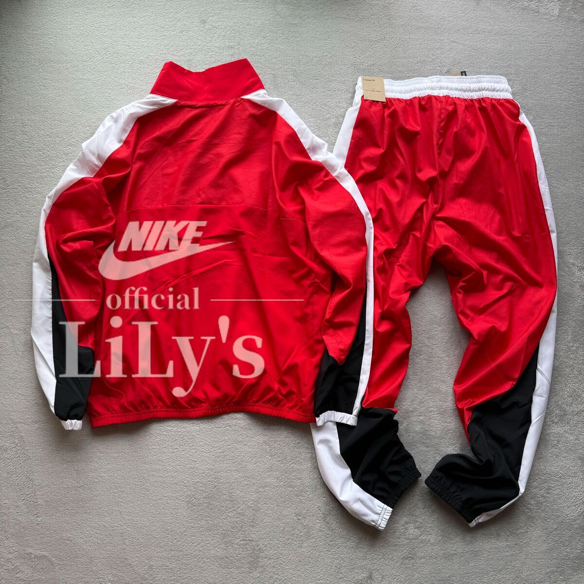 新品 NIKE上下セットアップ Sサイズ ナイロン 送料込み ナイキ 新品 NIKE上下セットアップ Sサイズ ナイロン 送料込み ナイキ