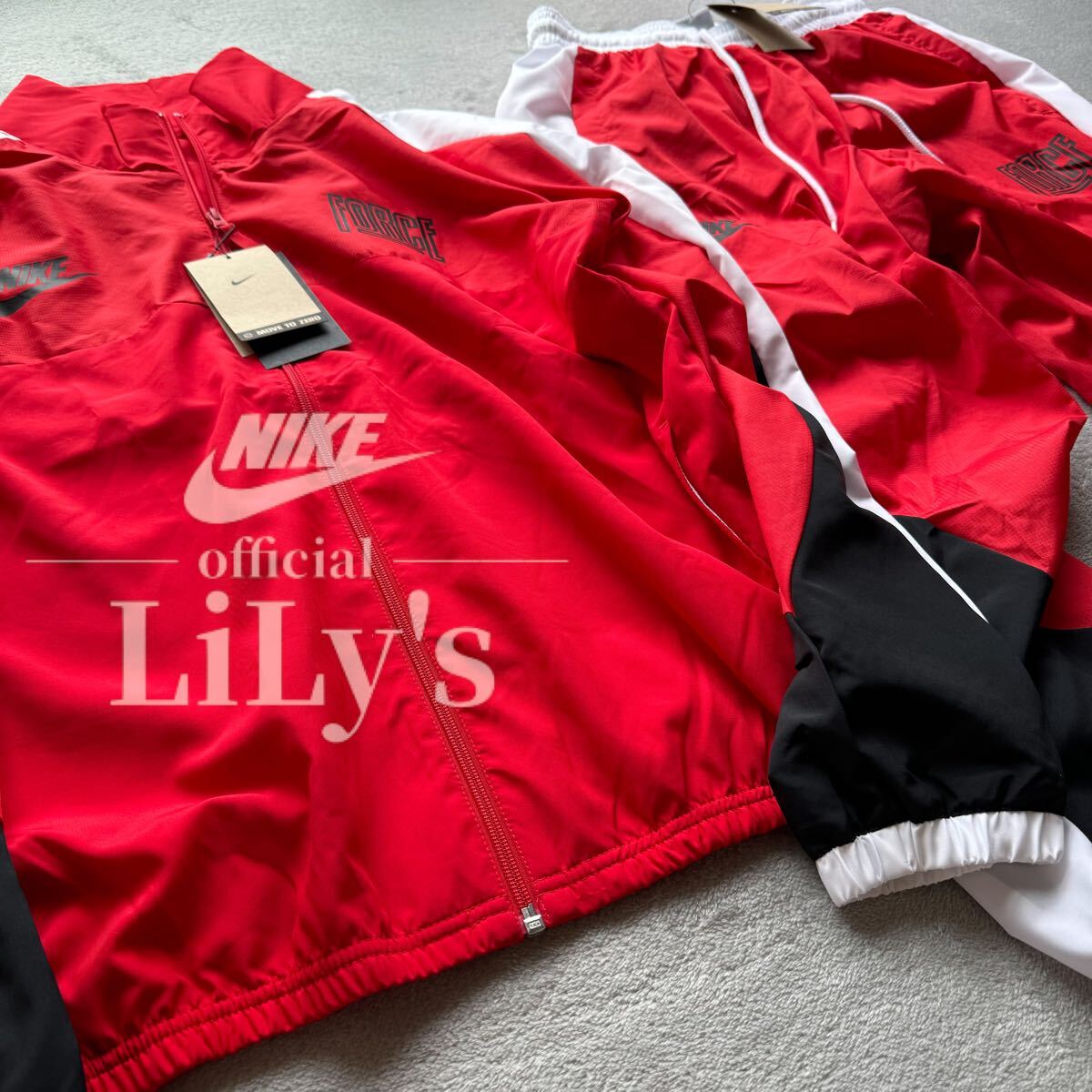 新品 NIKE上下セットアップ Sサイズ ナイロン 送料込み ナイキ 新品 NIKE上下セットアップ Sサイズ ナイロン 送料込み ナイキ