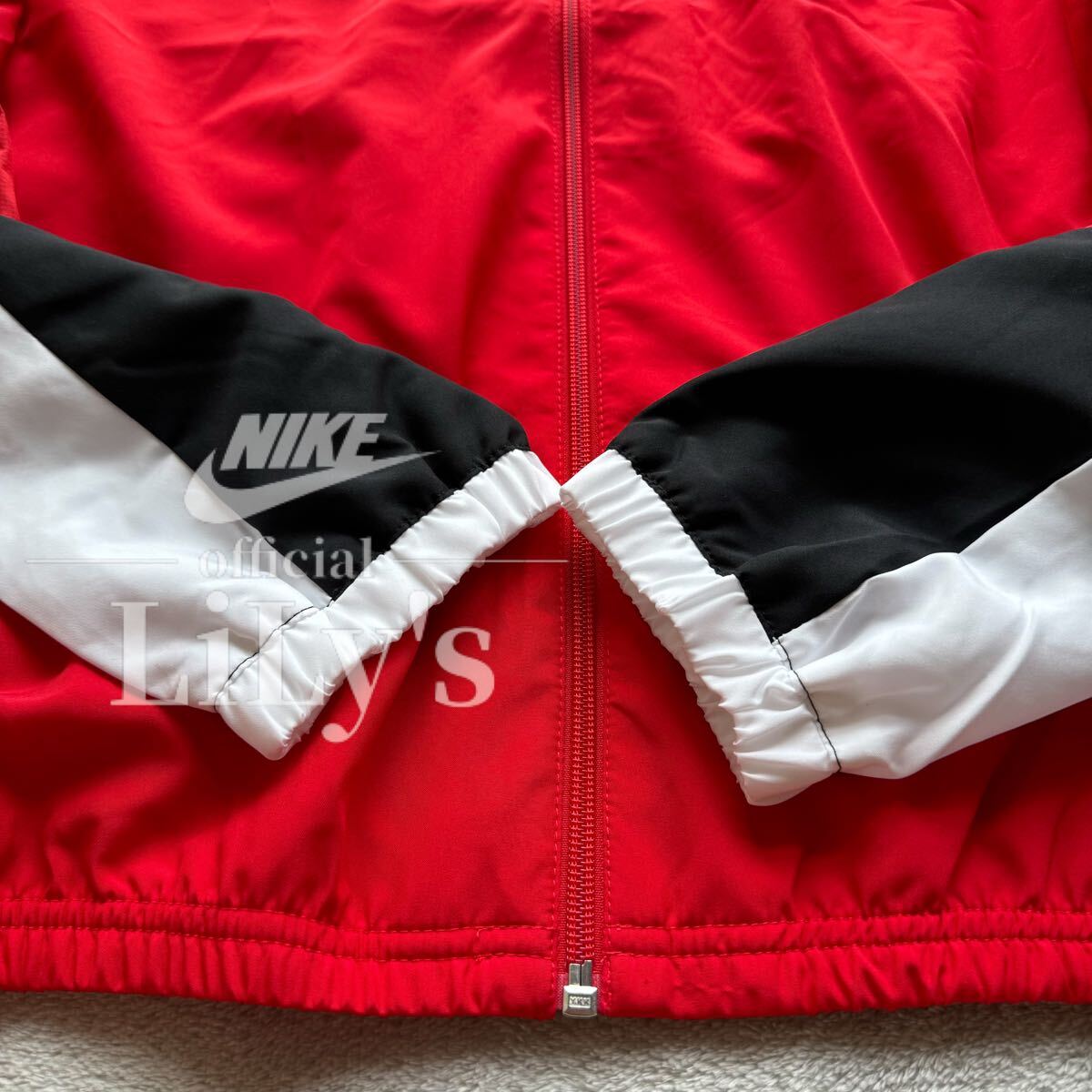 新品 NIKE上下セットアップ Mサイズ ナイロン 送料込み ナイキ 新品 NIKE上下セットアップ Mサイズ ナイロン 送料込み ナイキ