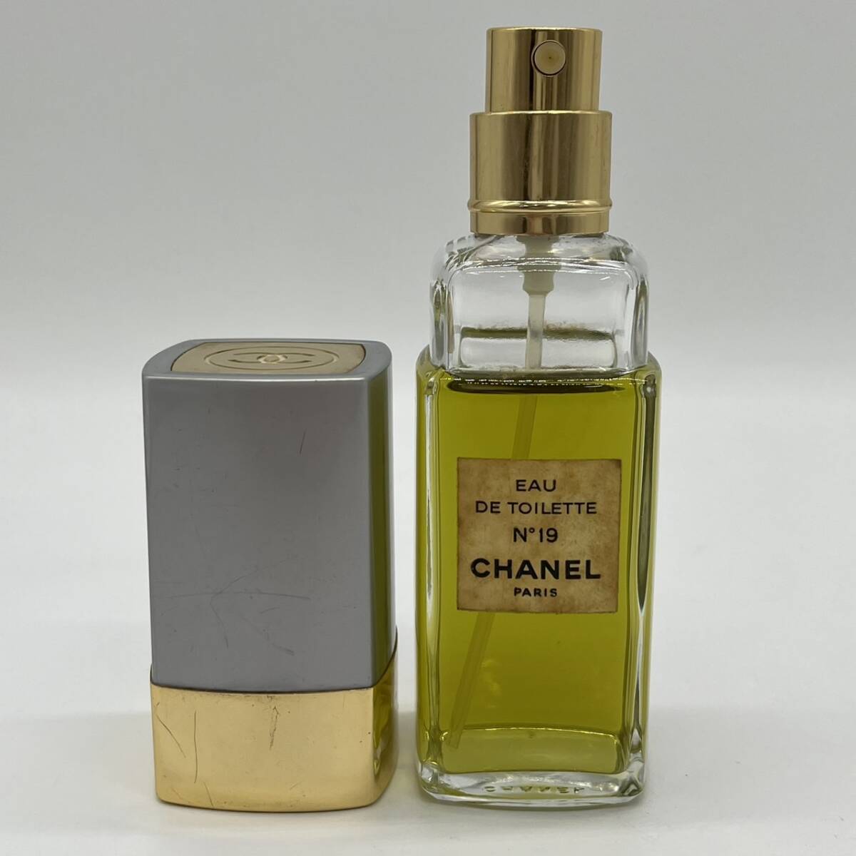 ** remainder amount approximately 7~8 break up CHANEL No.19 Chanel Number Nine tea nEDTo-doto crack fragrance perfume #22672G**