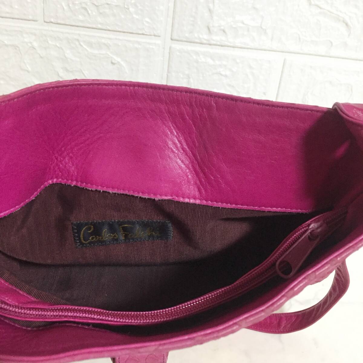 no28807 Carlos Falchi カルロスファルチ パイソン型押 エキゾチック 本革 レザー 斜め掛けショルダー バッグ_画像8