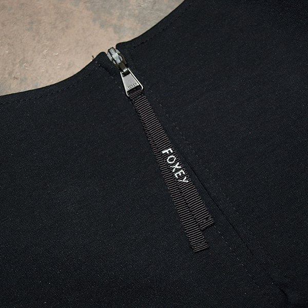 FOXEY NEW YORK◇フォクシーニューヨーク・43872 Dress Tessa七分袖 合皮ワンピース◇38サイズ・ブラック　クリーニング済み　美品_画像6