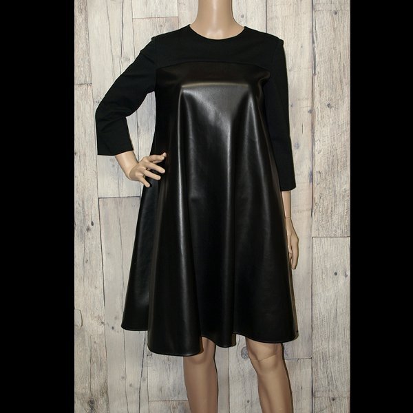 FOXEY NEW YORK◇フォクシーニューヨーク・43872 Dress Tessa七分袖 合皮ワンピース◇38サイズ・ブラック　クリーニング済み　美品_画像2