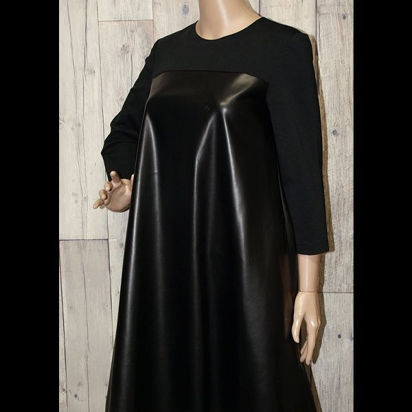 FOXEY NEW YORK◇フォクシーニューヨーク・43872 Dress Tessa七分袖 合皮ワンピース◇38サイズ・ブラック　クリーニング済み　美品_画像3