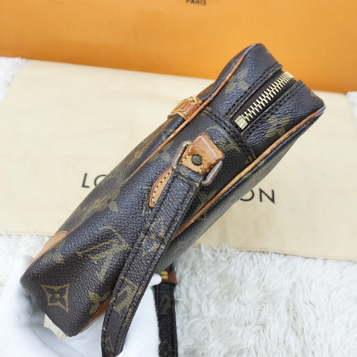 正規品 LOUISVUITTON ルイヴィトン ヴィトン モノグラムライン ショルダーバッグ ミニショルダー 斜め掛けカバン ダヌーブ M45266_画像3