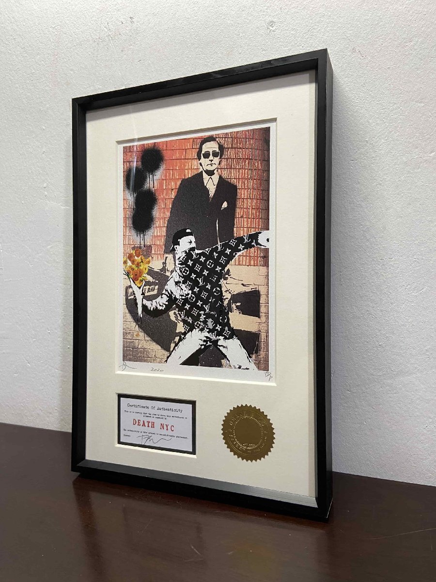 DEATH NYC 額付き 世界限定100枚 Banksy バンクシー 風船と DEATH NYC 額付き 世界限定100枚 Banksy バンクシー 風船と
