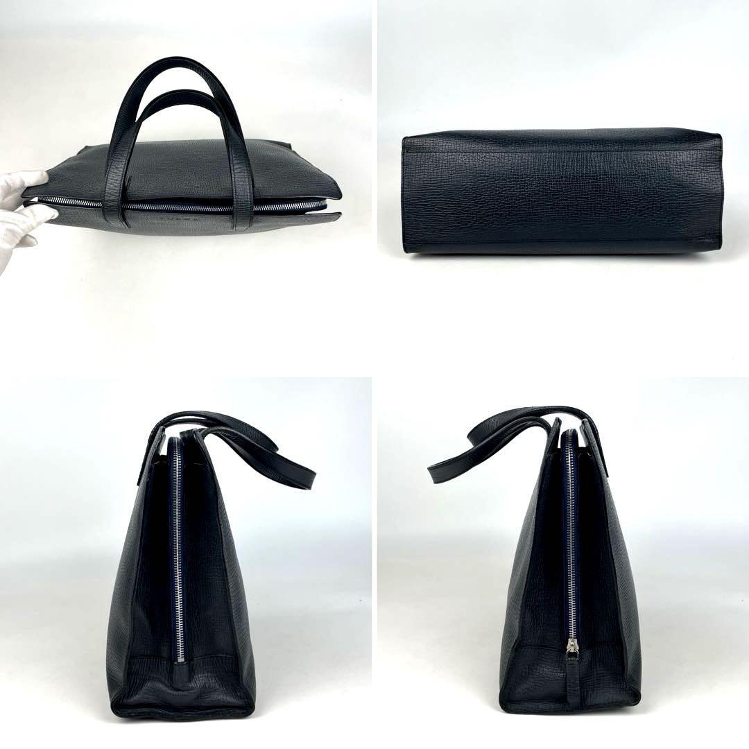 美品 LOEWE ロエベ ハンドバッグ ロゴ型押し 腕掛け ブリーフ 美品 LOEWE ロエベ ハンドバッグ ロゴ型押し 腕掛け ブリーフ