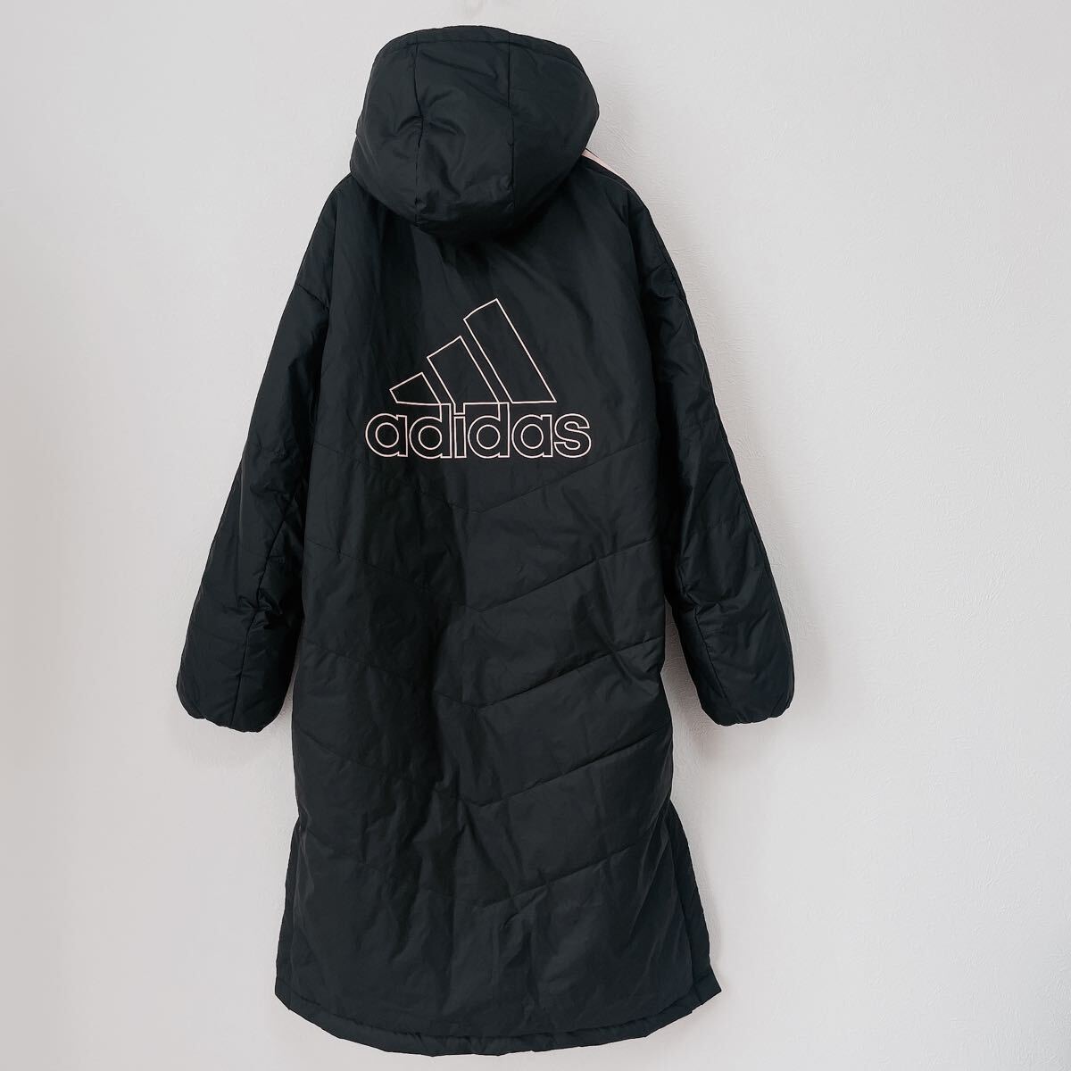 割引価格 美品adidasアディダス裏ボア中綿入り150cmロング丈 ベンチコート コート