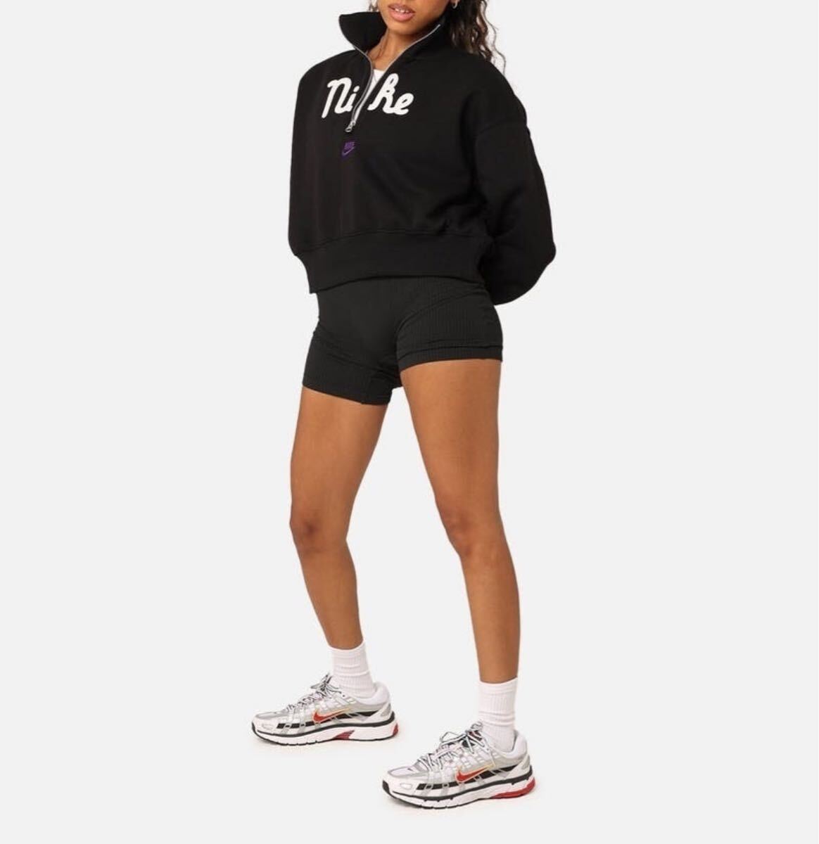 M 新品 NIKE QZ プルオーバー ワッペン ハーフジップ ショート丈 M 新品 NIKE QZ プルオーバー ワッペン ハーフジップ ショート丈
