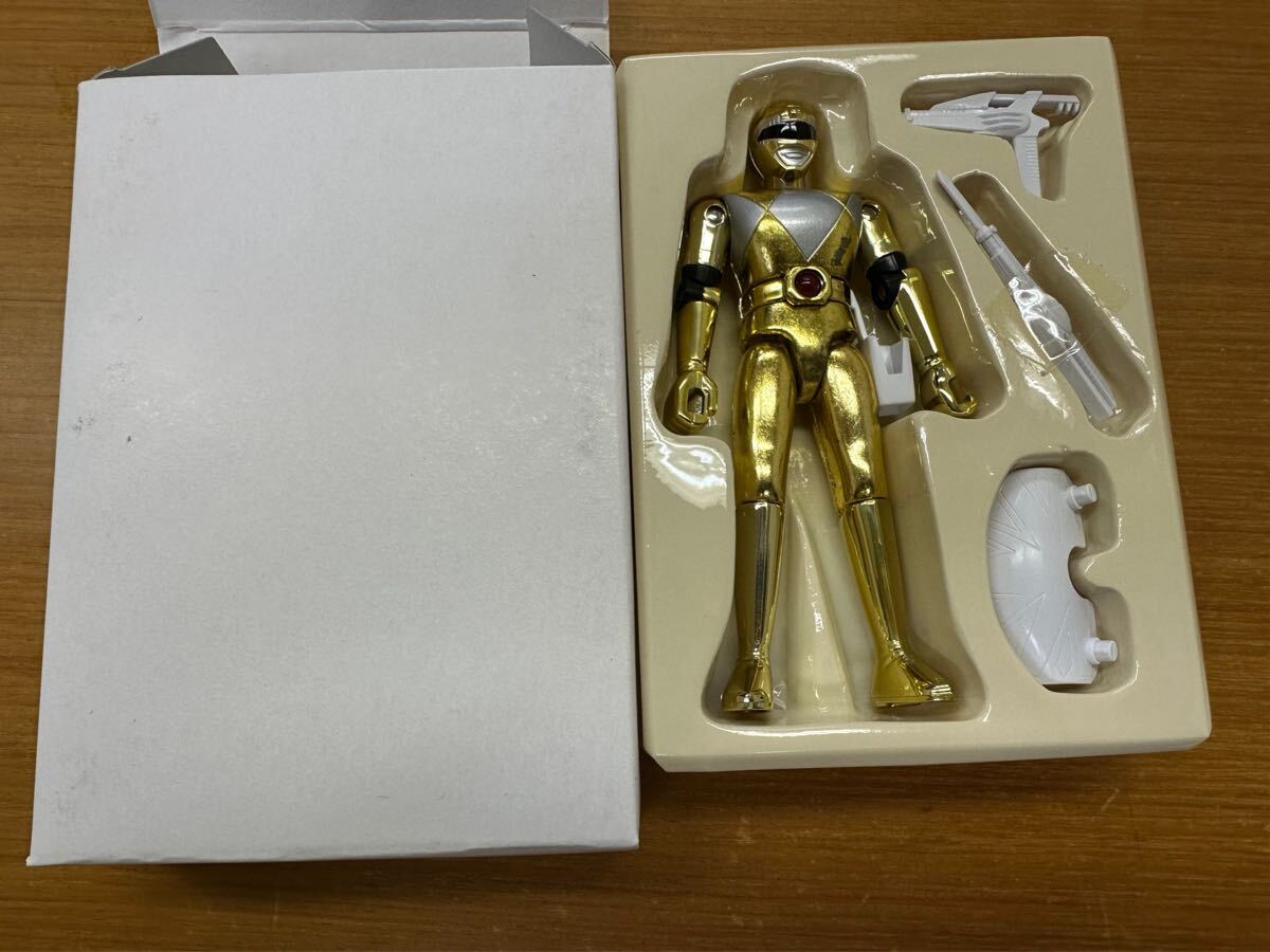 【非売品】バンダイ 光る超合金 ジュウレンジャーティラノレンジャー 金メッキ Yahoo!オークション - 【非売限定品】バンダイ 光る超合金