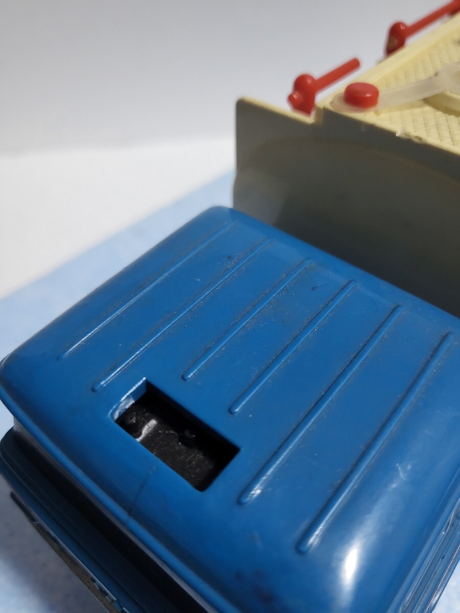 昭和当時物 レトロ玩具 三菱ふそうT951型 プラスチック製ミニカー 日本製 ESSO タンクローリー エッソローリー MITSUBISHI FUSO 現状品