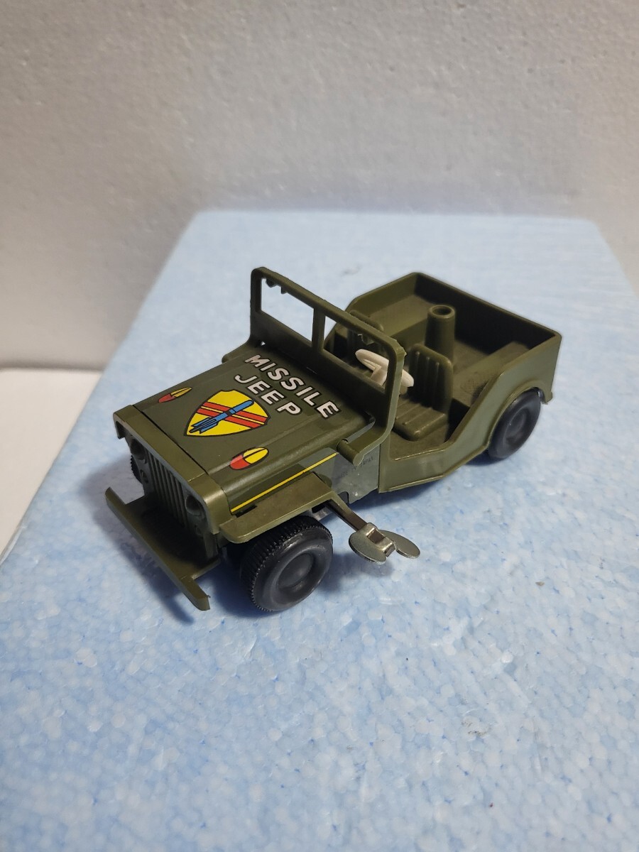 昭和レトロ 当時物 タカトク 三菱ジープ J52 型 MISSILE JEEP ゼンマイ仕掛け プラスチック製一部ブリキ 日本製
