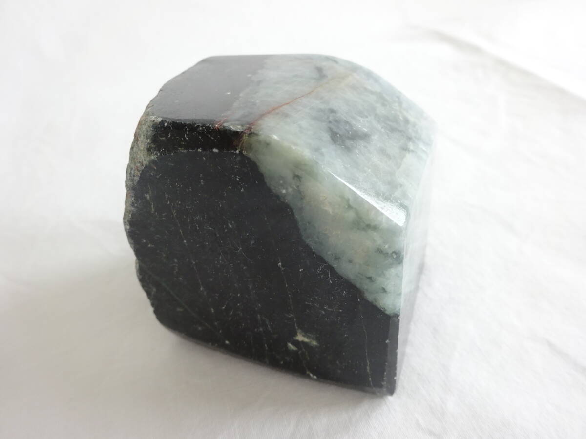 529g 天然本翡翠 原石 濃緑 ジェダイト 天然石 ヒスイ 翡翠 翡翠 529g 天然本翡翠 原石 濃緑 ジェダイト 天然石 ヒスイ 翡翠 翡翠
