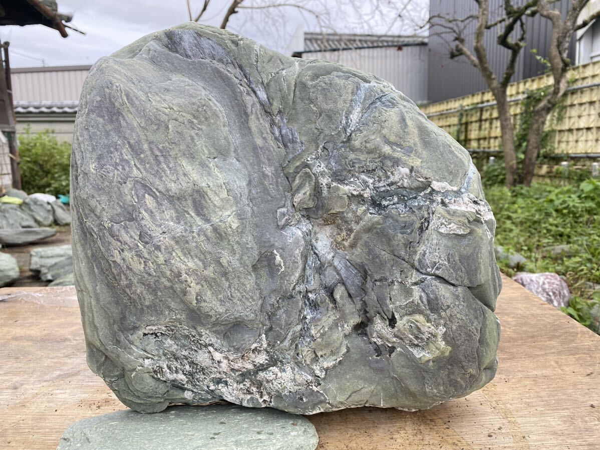 阿波の青石 庭石 庭園資材 盆石 水石 銘石 自然石 希少 18.5kg 阿波の青石 庭石 庭園資材 盆石 水石 銘石 自然石 希少 18.5kg