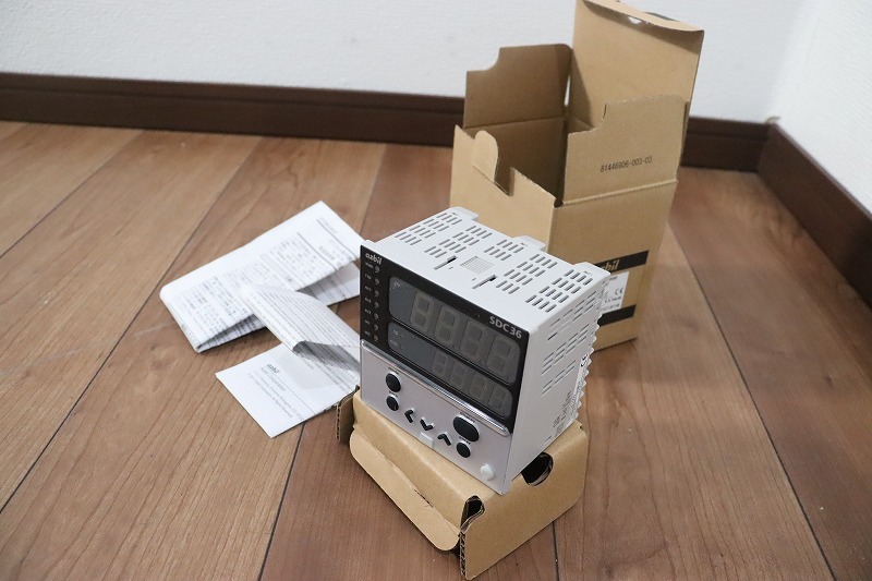 P3482◆azbil/アズビル◆デジタル指示調節計◆C36TR1UA1000◆開封済未使用品◆温調計◆2023年製◆業務◆温度制御