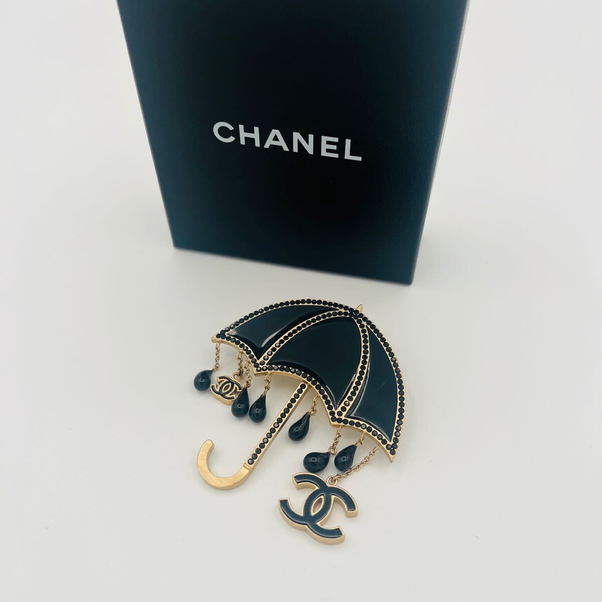 CHANEL レアアンブレラ CHANEL レアアンブレラ