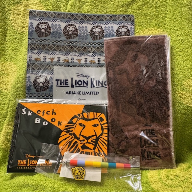 ライオンキング　有明限定クリアファイルセット/ハンドタオル/スケッチブック/ボールペン　4点_画像1