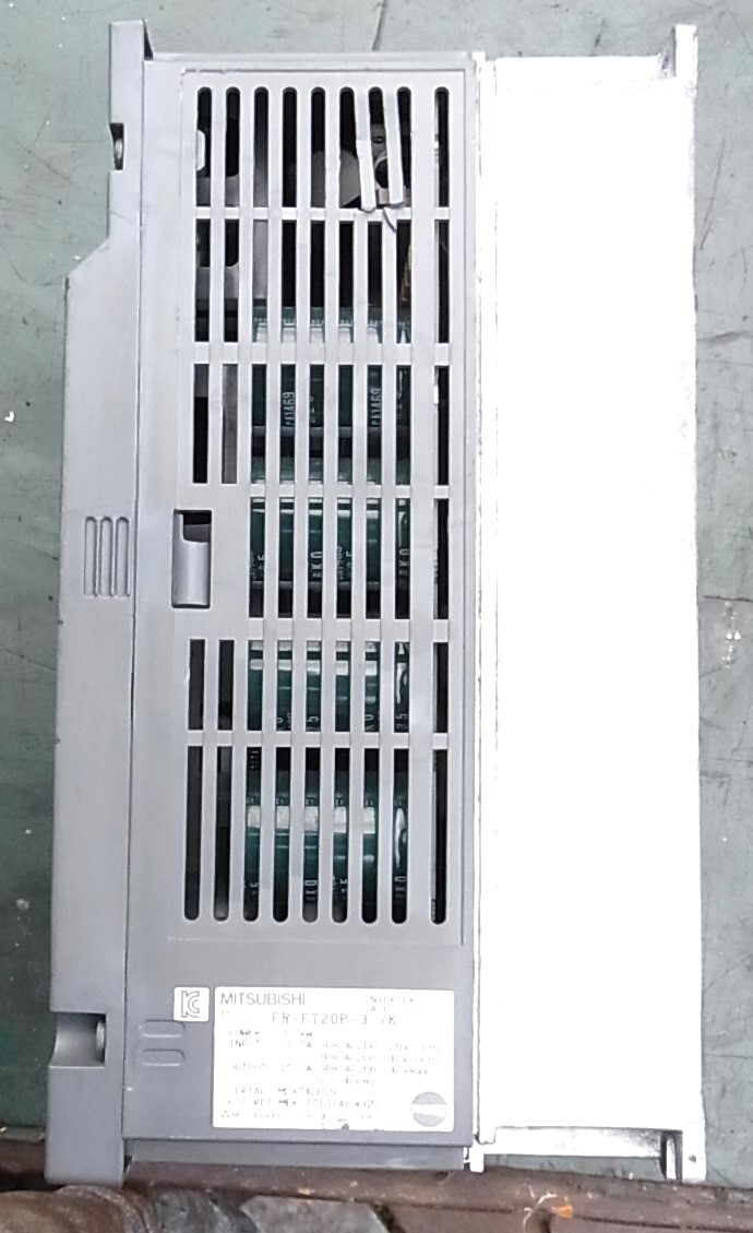 ま三菱製インバータFR-F720P-3.7K 三相200V 機械装置・回転数 ま三菱製インバータFR-F720P-3.7K 三相200V 機械装置・回転数