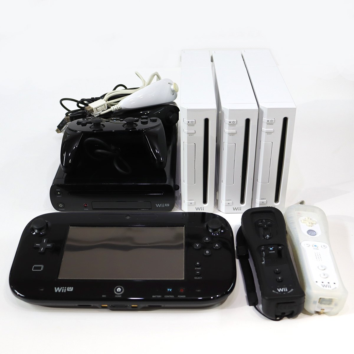 適当な価格 リモコン×2 wIIU wII×3 (任天堂) 《R04943》Nintendo ヌンチャク×3 □ 中古品 まとめ売り クラシックコントローラ Wii U本体