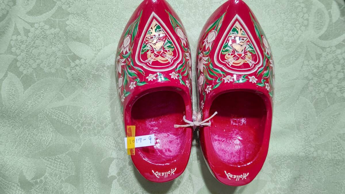 Holland 伝統的な赤い木靴　23センチ 1017-9 オランダ製 木靴 ハウステンボス販売ミニ木靴（外15cm中