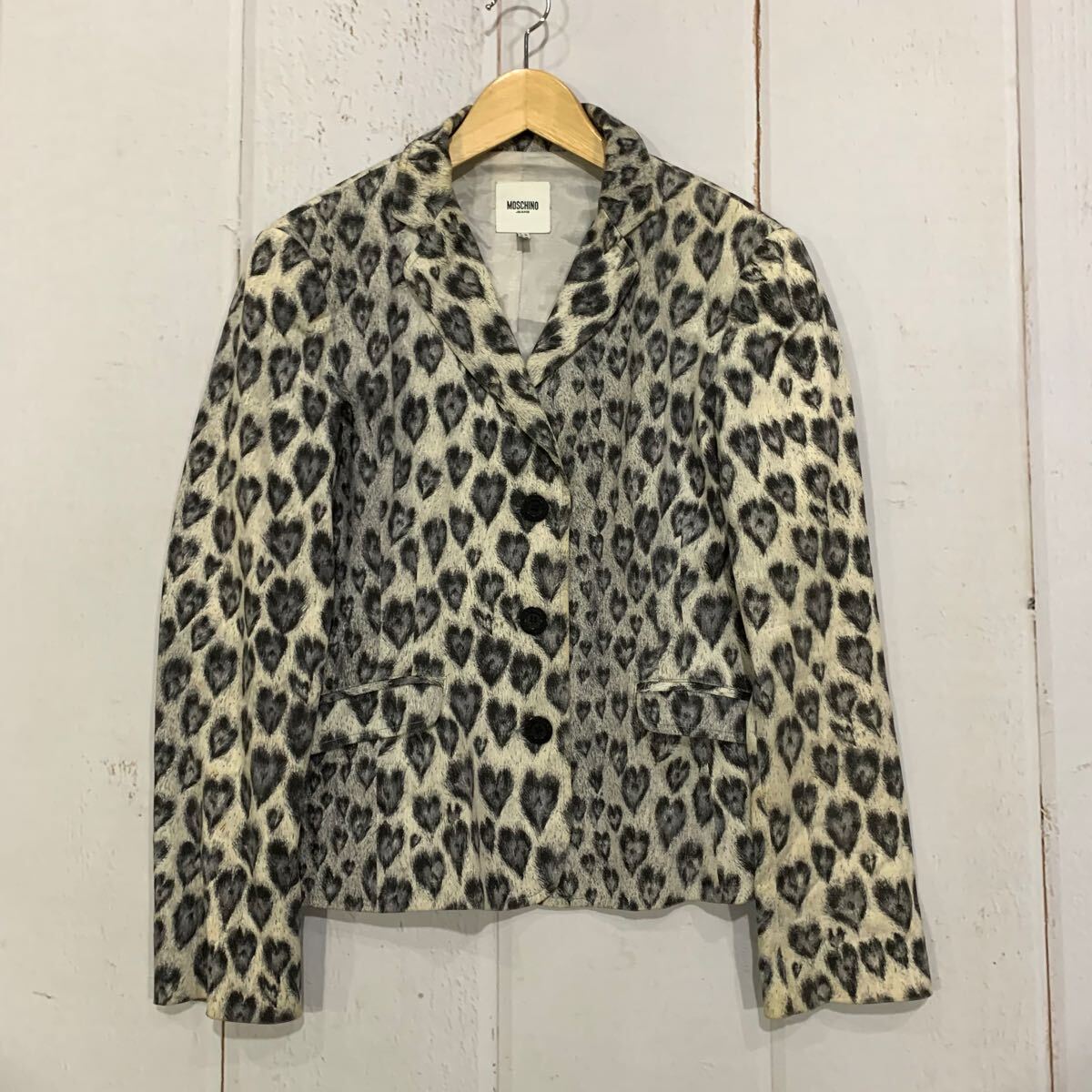 D ▼ 洗練されたデザイン!! '着心地抜群' MOSCHINO JEANS モスキーノ ハート レオパード ボタン ジャケット size:38 レディース アウター