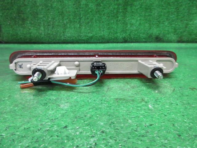 ＡＺワゴン DBA-MJ23S ハイマウントストップランプ XG ZJ3 ブルーイッシュブラックパールIII スタンレー P8199 240689