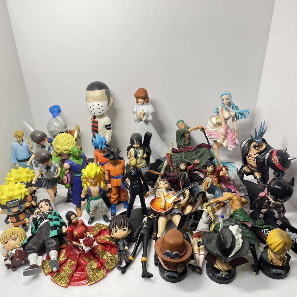 1円スタート ジャンク アニメ ドラゴンボール ワンピース 美少女 フィギュア 大量 まとめ売り 欠品 破損 パーツ取り 訳あり 現状品