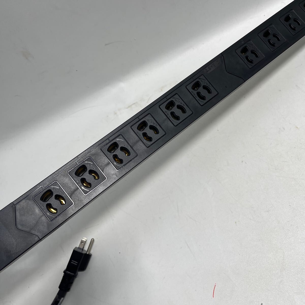 [YFZ] бесплатная доставка несколько поступление 125V|15A |12.19 дюймовый серверный шкаф для серверный шкаф для розетка длина шнура 3m SANWA?(241004)